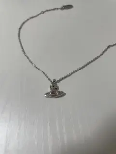 Vivienne Westwood 土星モチーフ ネックレス　ピンク