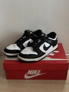 Nike Dunk Low ホワイト/ブラック スニーカー　人気カラーパンダ色