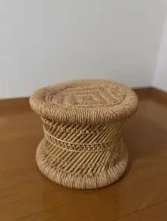 インドの葦スツール「ムラ」