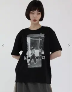 LASUDのグラフィックプリントベーシックTEE