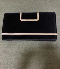 黒いベルベットクラッチバッグ
