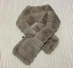 ベージュ ファー マフラー 長さ105センチ