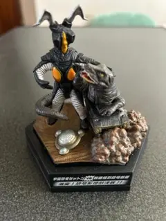 【美品】名鑑EX ウルトラパノラマファイト　激突！恐竜系怪獣決戦!!