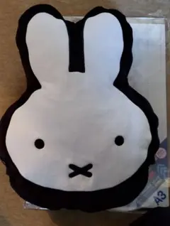 Miffyクッション兼物入れ