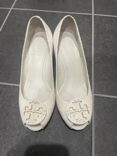 TORY BURCH トリーバーチ　6M　白　パンプス