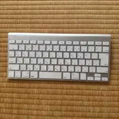 新品 Apple Bluetooth Keyboard (乾電池動作）