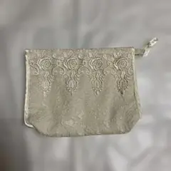 美品　近沢レース　刺繍ポーチ