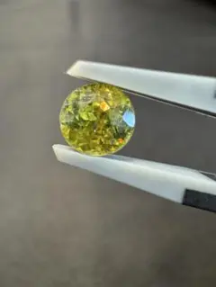 【希少】天然スフェーン 非加熱 1.12ct ラウンドカット 希少ルース