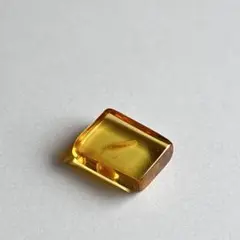 0.6g バルティックアンバー スクエア ミニミニサイズ