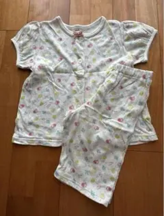 アプレレクールボタンパジャマ
