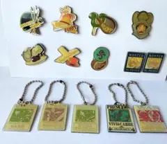 [レトロ] ワンピース ピンバッジ 9コ メタルキーチェーン 5コ セット売り