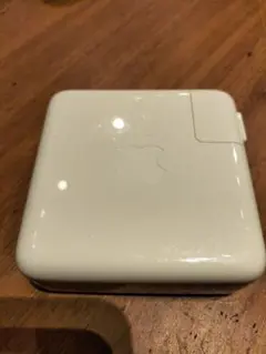 純正Apple 61W USB-C A1947 Adapter