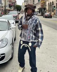 Item thumbnail for item f603f850-fd4c-4fb2-9763-5ff6af9997e9