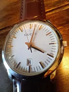 値下げ無し定27万 GUCCI 5600M 手巻き式 プゾー/ETA 7001 値下げ無し定27万 GUCCI 5600M 手巻き式 プゾー/ETA 7001