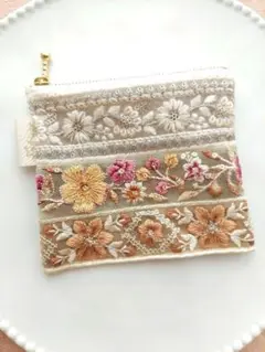 【1点限定】インド刺繍リボンポーチ　透けてるポーチ