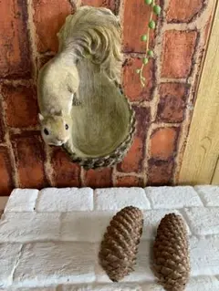 リスさんの壁掛け小物入れ