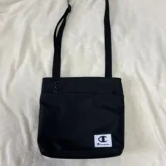 チャンピオン　ショルダーバッグ