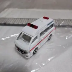 通常通常トミカ 日産 NV キャラバン 救急車