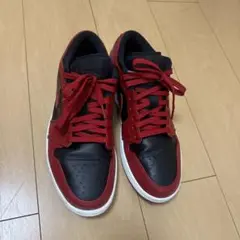 エアジョーダン1 ロー バーシティレッド