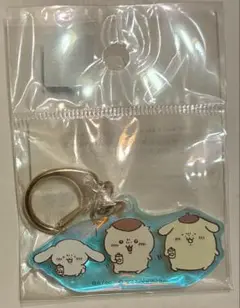 ちいかわ×サンリオ オーロラアクリルキーホルダー (ハーッ)