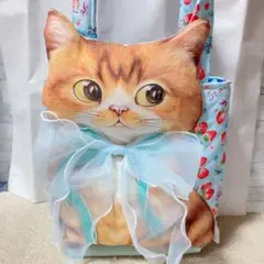 ビッグキジトラ猫ちゃんトートバッグ　コヤンイサムチョン　いちごいっぱいキルト