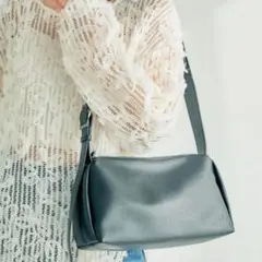 フェイクレザーソフトショルダー　LEPSIM