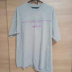 twoles グレー プリント Tシャツ
