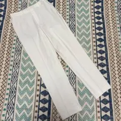 ユニクロ　テーパードパンツ