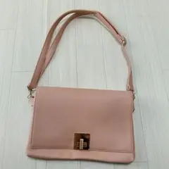 ピンク ショルダーバッグ ゴールド金具