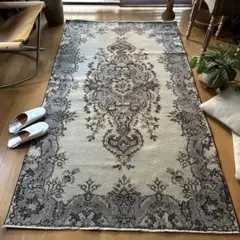 Item thumbnail for item 7214c454-b3ce-4b2d-a5c2-d162d51b0428