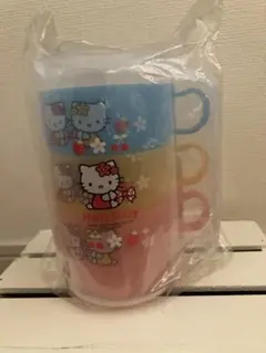 【レア　新品未使用】2002年ハローキティぷらカップ３個セット