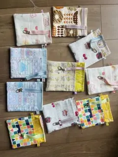 キャラクター柄布製収納ポーチ