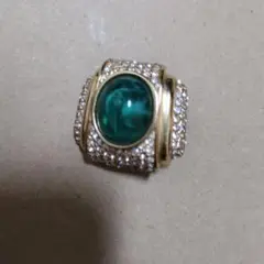 Item thumbnail for item cbb66038-2ab7-4dd7-902e-4025d4bf6ae2