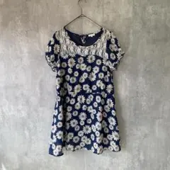 Movth valley 半袖チュニック 花柄 胸元レース 裏地あり ガーベラ