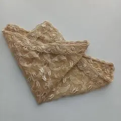 ベージュ 花柄刺繍 ハンカチ