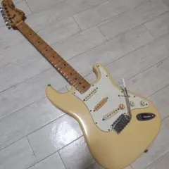 フェンダージャパン　ストラトキャスター イングヴェイモデル Fender Yngwie Malmsteen Stratocaster 【現物画像】【S/N