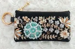 キーケース　コインケース　インド刺繍リボン×合皮　マルチポーチ