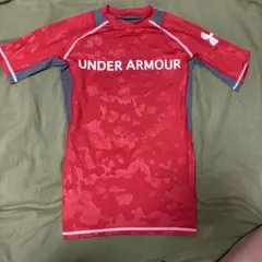 UNDER ARMOUR レッド迷彩　インナー　SM