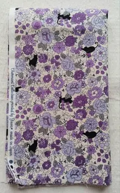 YUWA 　黒猫　花柄　パープル　オックス生地　約110cm×50cm