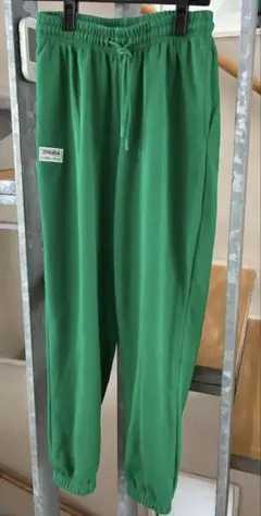 Item thumbnail for item 9c4c9c4a-17e6-49ac-a9df-1f30556dec83