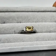 透明感あふれる黄金色の輝き♡光をまとうシトリンバゲットリング