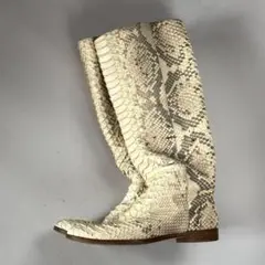 Item thumbnail for item d68226bb-2d4c-48c7-811f-92fb0ff21946