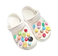 ジビッツ　26パーツ　サンダル　アレンジ　クロックス　デコレーション　m&m