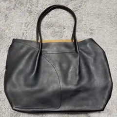 ルートート　ブラックレザートートバッグ　黒