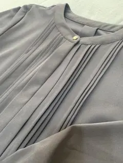 グレー プリーツデザイン 長袖シャツ