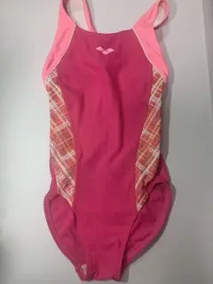 アリーナ　arena 女の子用ピンク水着　競泳水着