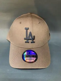 New Era LAロゴBrown色Black刺繍キャップ男女用フリーサイズ