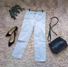 Item thumbnail for item e5ada36a-fbdb-4161-92c6-75679aacc4a1