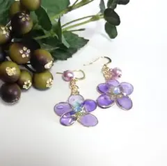 《値下げ》すみれ色のお花のピアス　＃431