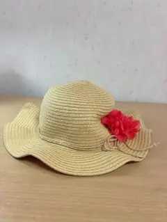麦わら帽子 赤色の花飾り 52cm